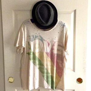 Magnolia Pearl Love t shirt